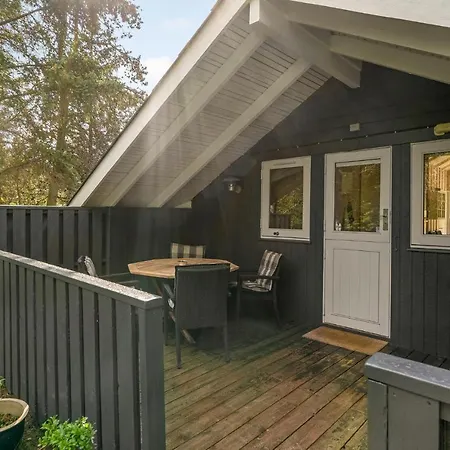 4 Bedroom In