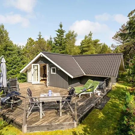 Holiday home Beautiful In With Kitchen Aalbaek