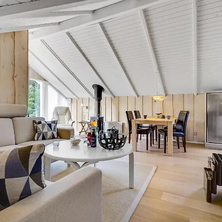 Beautiful In With Kitchen Aalbaek