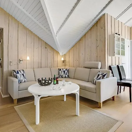 Beautiful In With Kitchen Holiday home *